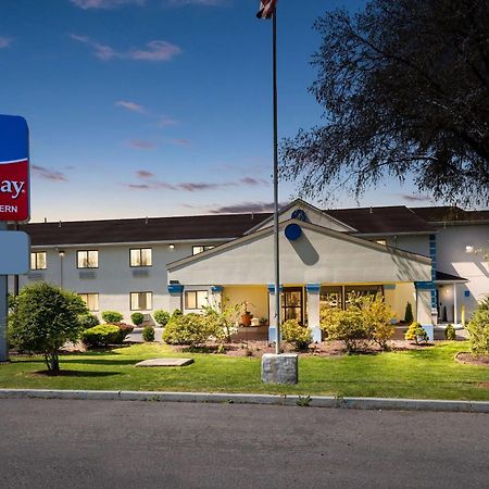 Surestay Plus By Best Western Reading North Экстерьер фото