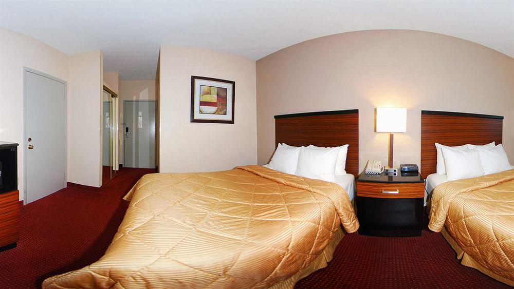Surestay Plus By Best Western Reading North Экстерьер фото