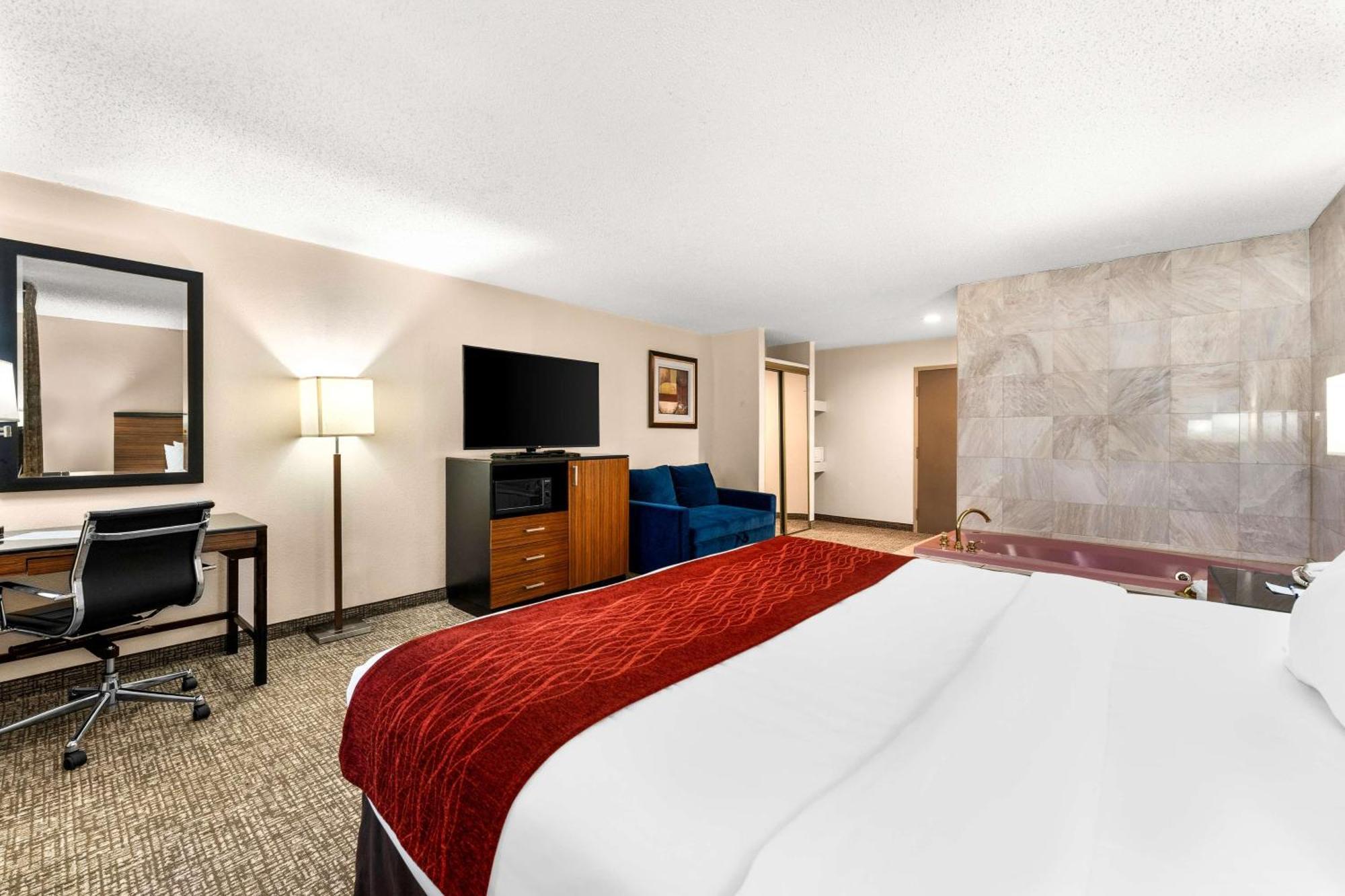 Surestay Plus By Best Western Reading North Экстерьер фото