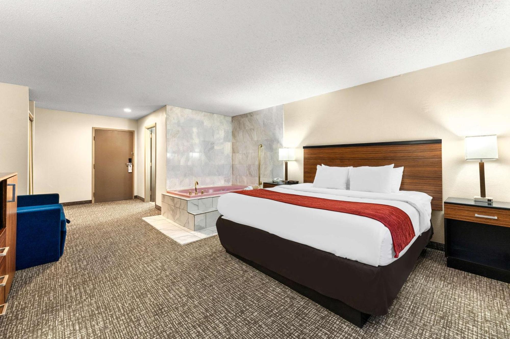 Surestay Plus By Best Western Reading North Экстерьер фото
